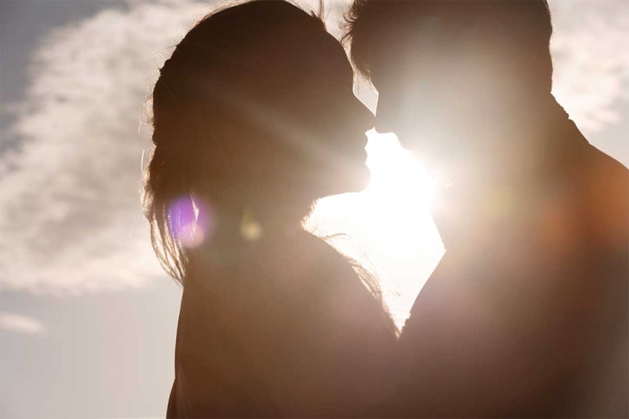 «Black Cat Boyfriend» ή αλλιώς ο τύπος του συντρόφου που δεν προσέχεις, αλλά θέλεις να έχεις 