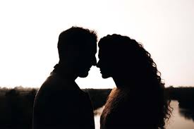 Οι τέσσερις «κανόνες» για την επιλογή συντρόφου 