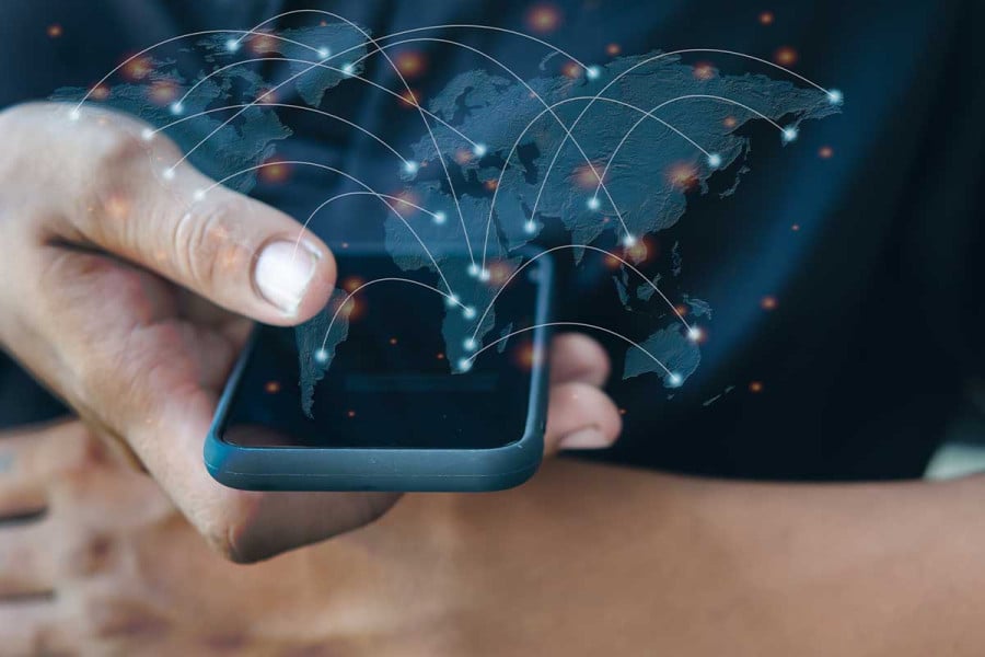 Τι θα συνέβαινε αν μέναμε χωρίς ίντερνετ για μια ημέρα – Γιατί τα blackout ανησυχούν τους ειδικούς 