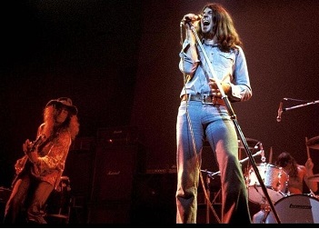 Smoke on the Water: Η συγκλονιστική ιστορία πίσω από το τραγούδι των Deep Purple