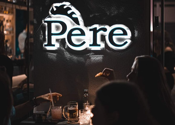 Pere cafe bar για την fun επιλογή σου