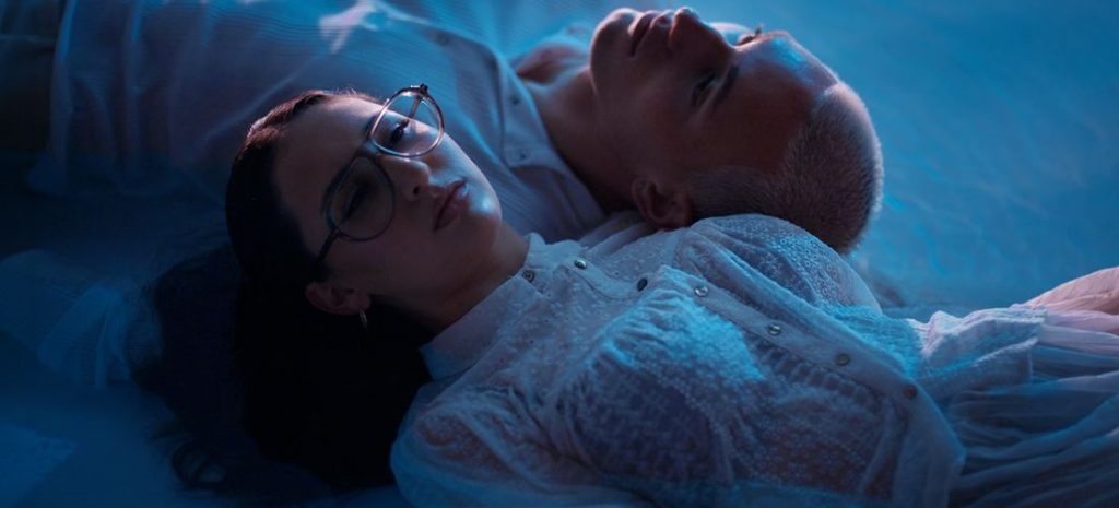 Klavdia το music video για το νέο της τραγούδι «Όνειρο Βαθύ»