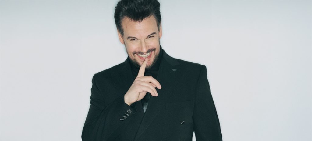 Πάνος Κιάμος επιστρέφει δυναμικά με το τραγούδι του «Αυτό Είναι Σωστό»,