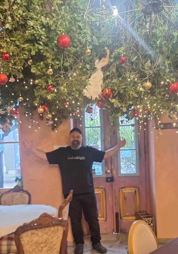 Σήμερα γιορτάζει ο Νίκος και η παραδοσιακή ταβέρνα ο Νίκος